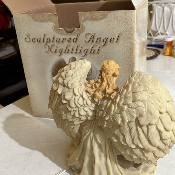 Nativity Angel Nightlight - Picture 3 of 4